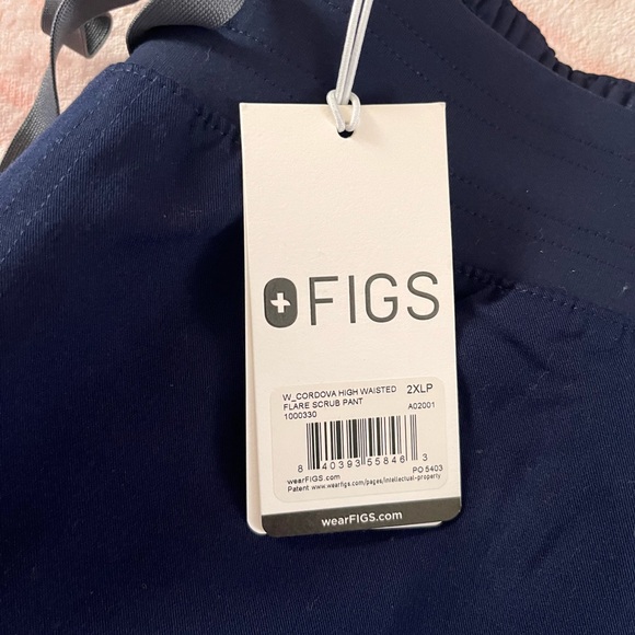 FIGS- Cordova Flare High Waisted Scrub pants in navy blue - Picture 6 of 6